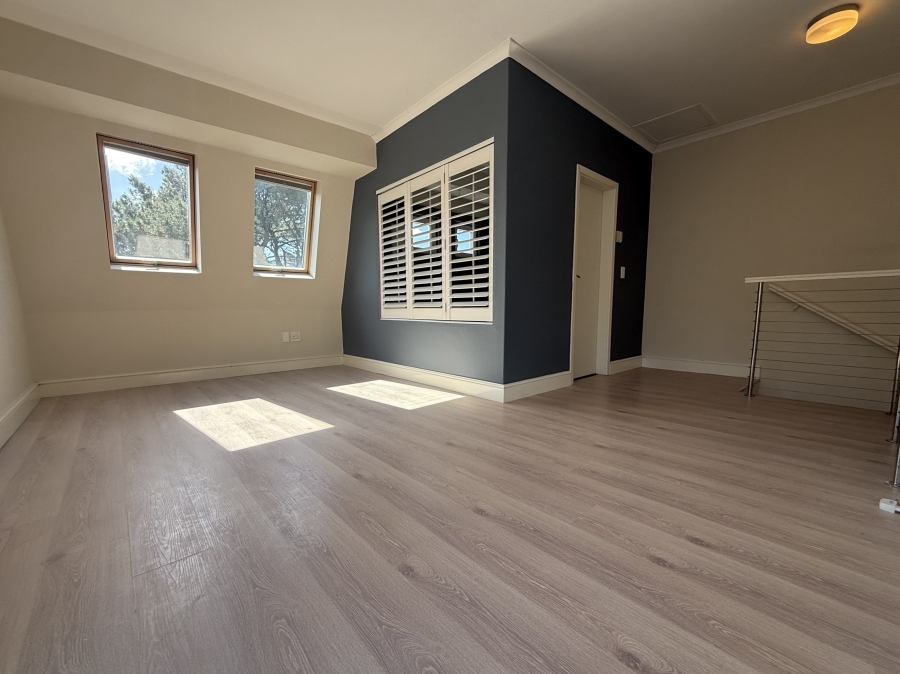 1 Bedroom Property for Sale in Wynberg Upper Western Cape